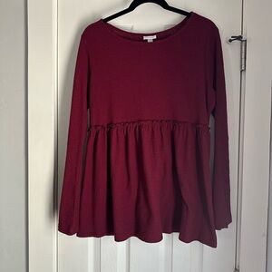 Women's Burgundy Top‎